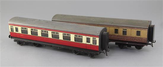 A pair of BR 1st class coaches, nos.9272 and no.26233 (Bassett Lowke), in blood and custard